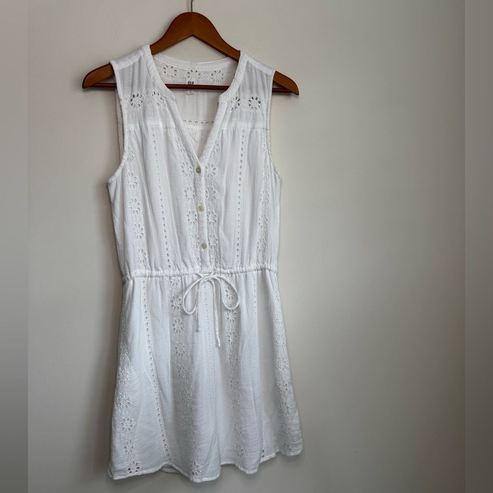 Gap Women's White Eyelet Dress Size Small
